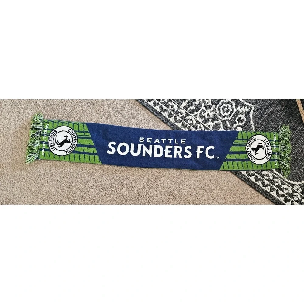 Seattle Sounders FC MLS Soccer Scarf Continental Tire Blue Green Knit Fringe